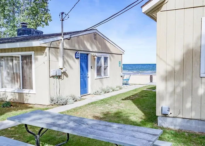 Beach Club Of Oscoda - The Lakeshore Cottage