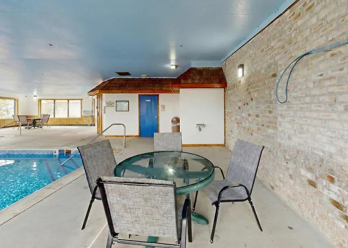 Oscoda Lakeside Hotel
